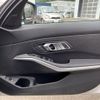 bmw 3-series 2019 -BMW--BMW 3 Series 3DA-5V20--WBA5V72020FH15310---BMW--BMW 3 Series 3DA-5V20--WBA5V72020FH15310- image 24