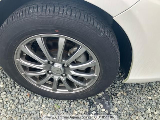 toyota aqua 2017 CFJ1851196 image 2