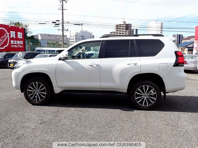 toyota land-cruiser-prado 2020 24122408 image 2