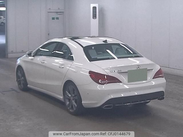 mercedes-benz cla-class 2014 quick_quick_DBA-117342_WDD1173422N054124 image 2