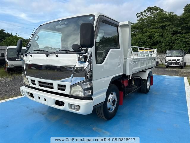nissan atlas 2004 CFJ9815917 image 1