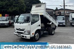 hino dutro 2015 CFJ1683667