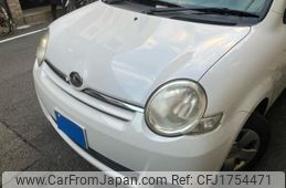 toyota sienta 2009 CFJ1754471