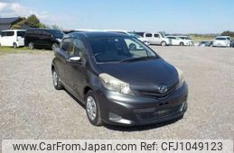 toyota vitz 2012 -TOYOTA--Vitz DBA-NSP130--NSP130-2070012---TOYOTA--Vitz DBA-NSP130--NSP130-2070012-