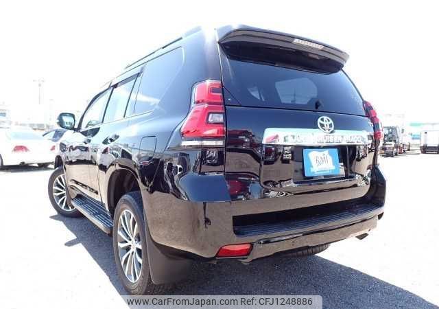 toyota land-cruiser-prado 2018 646828-N2024050192F-10 image 2