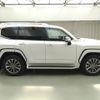 toyota land-cruiser 2023 CFJ1653869 image 2