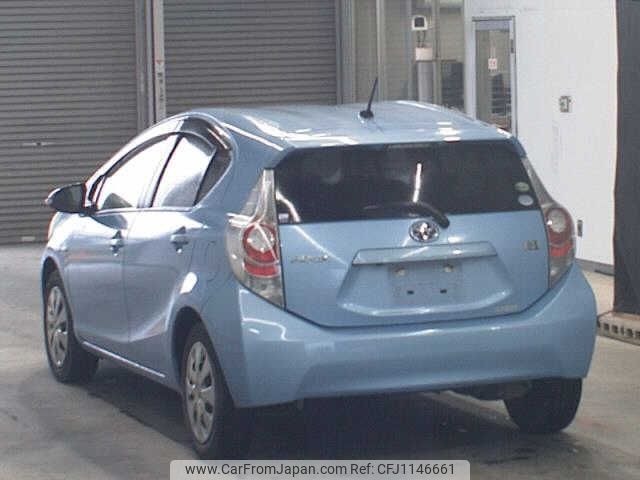 toyota aqua 2012 -TOYOTA--AQUA NHP10--2143670---TOYOTA--AQUA NHP10--2143670- image 2