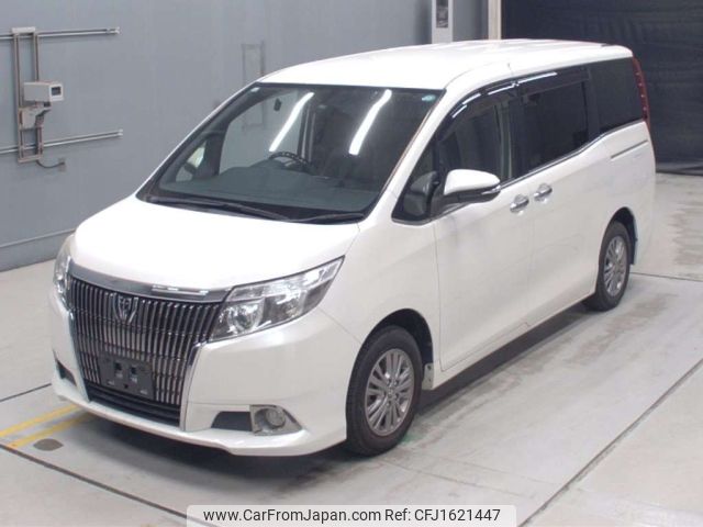 toyota esquire 2015 CFJ1621447 image 1
