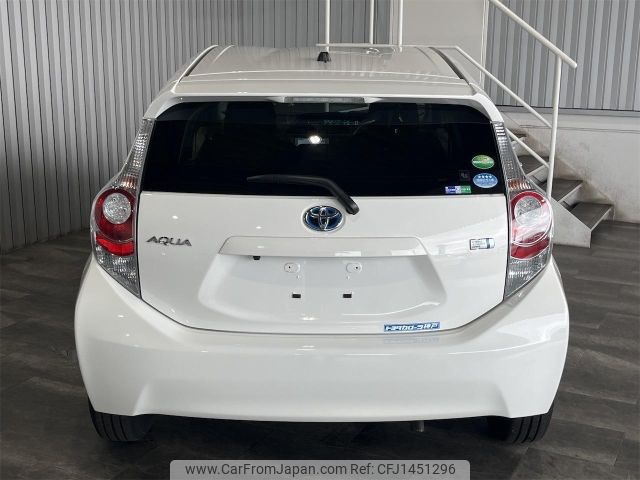 toyota aqua 2013 -TOYOTA--AQUA NHP10--NHP10-6127763---TOYOTA--AQUA NHP10--NHP10-6127763- image 2