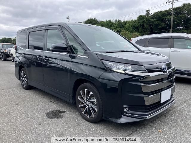 toyota noah 2023 quick_quick_6AA-ZWR90W_ZWR90-0108996 image 1