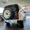 land-rover defender 2024 quick_quick_3CA-LE72WAB_SALEA7AW6R2308427 image 8