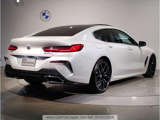 bmw 8-series 2023 quick_quick_3DA-GW30_WBAGW42040CL48235 image 2