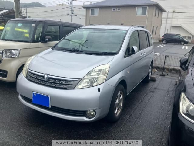 toyota isis 2005 CFJ1714750 image 2