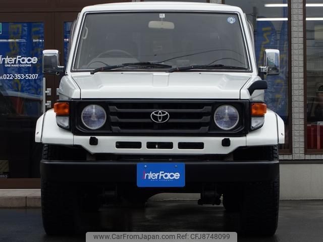 toyota landcruiser-70 1998 quick_quick_HZJ77HV_HZJ77-0010378 image 2