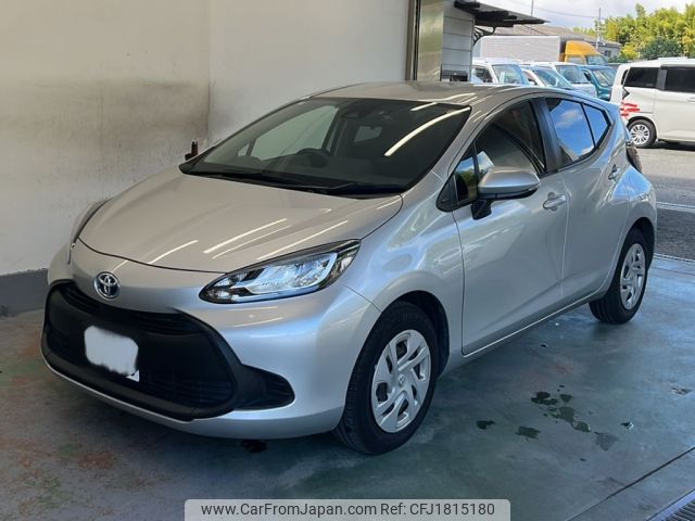 toyota aqua 2022 CFJ1815180 image 1
