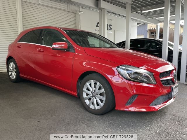mercedes-benz a-class 2016 CFJ1729528 image 1