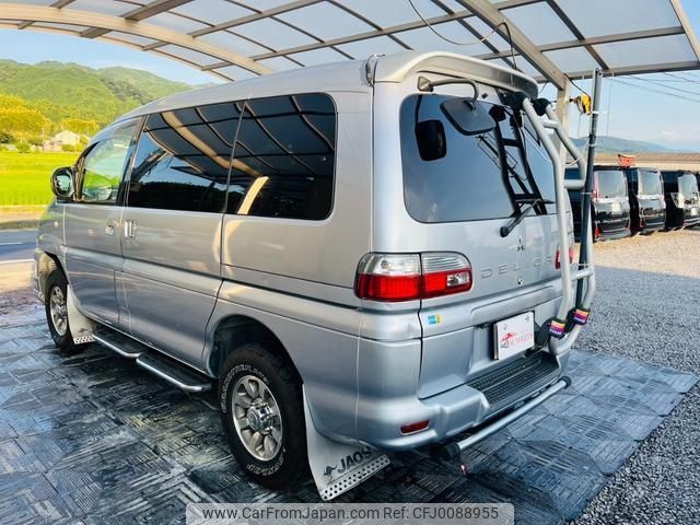 mitsubishi delica-spacegear 2005 quick_quick_GH-PD6W_PD6W-1001115 image 2