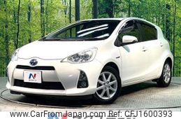 toyota aqua 2013 CFJ1600393