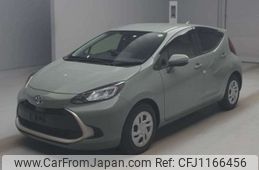 toyota aqua 2022 -TOYOTA--AQUA 6AA-MXPK11--MXPK11-2051310---TOYOTA--AQUA 6AA-MXPK11--MXPK11-2051310-