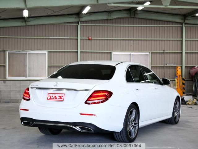 mercedes-benz e-class 2019 quick_quick_213004C_WDD2130042A689057 image 2