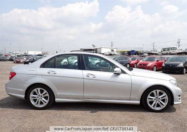 mercedes-benz c-class 2013 CFJ1739143 image 2