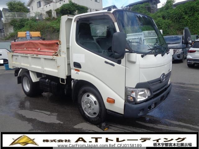 hino dutro 2018 GOO_NET_EXCHANGE_0403852A30240830W001 image 1