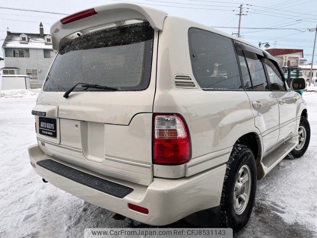 toyota land-cruiser-wagon 2002 -TOYOTA--Land Cruiser Wagon UZJ100W--0136203---TOYOTA--Land Cruiser Wagon UZJ100W--0136203- image 2