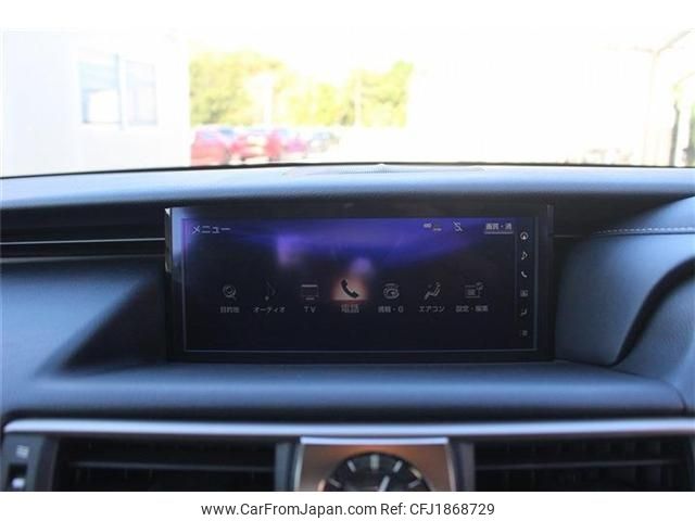 lexus is 2018 CFJ1868729 image 2