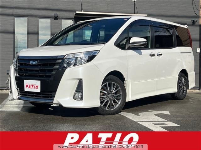 toyota noah 2016 CARSENSOR_JP_AU6130674549 image 1