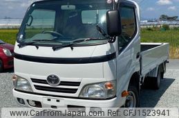 toyota dyna-truck 2013 CFJ1523941