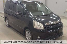 toyota noah 2009 23872