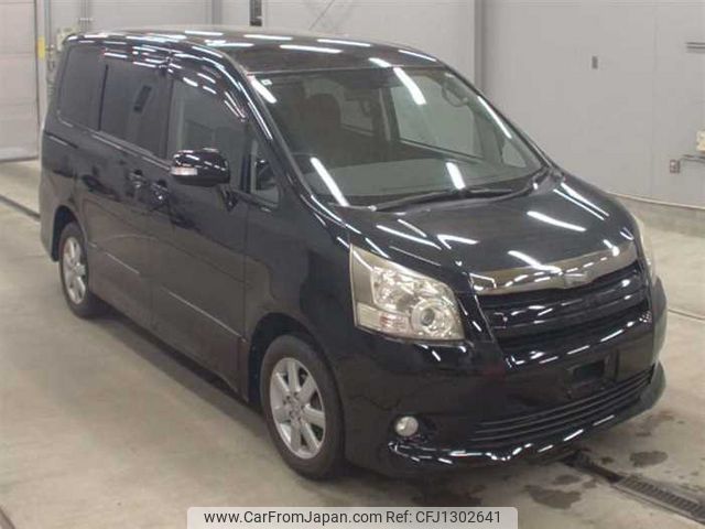 toyota noah 2009 23872 image 1