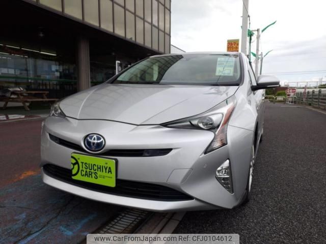 toyota prius 2016 -TOYOTA--Prius DAA-ZVW55--ZVW55-8038926---TOYOTA--Prius DAA-ZVW55--ZVW55-8038926- image 1