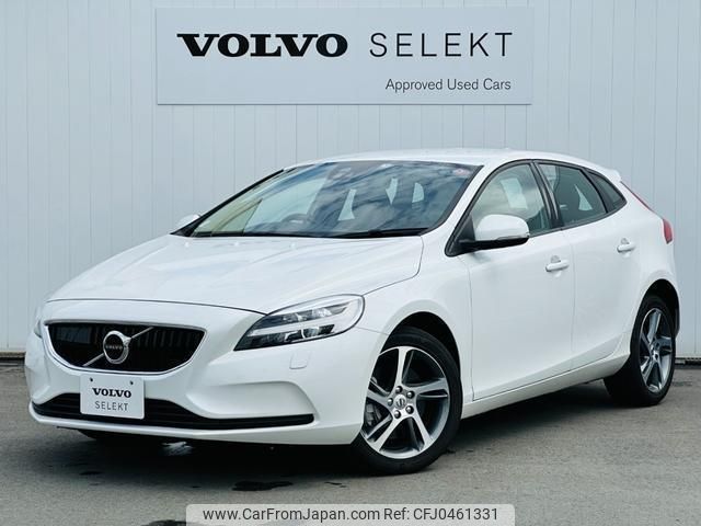 volvo v40 2017 quick_quick_MB4154T_YV1MV2920J2448655 image 1