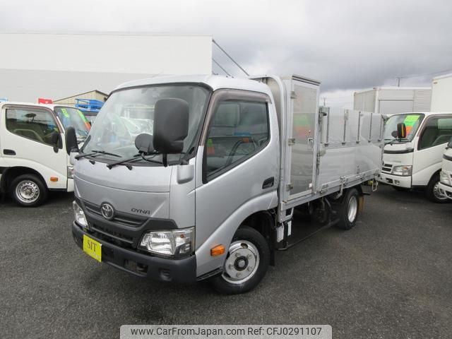 toyota dyna-truck 2017 GOO_NET_EXCHANGE_0540197A30241007W002 image 1