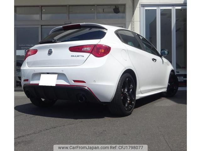 alfa-romeo giulietta 2021 CFJ1798077 image 2