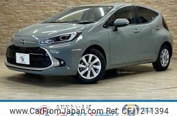 toyota aqua 2022 -TOYOTA--AQUA 6AA-MXPK11--MXPK11-2047096---TOYOTA--AQUA 6AA-MXPK11--MXPK11-2047096-