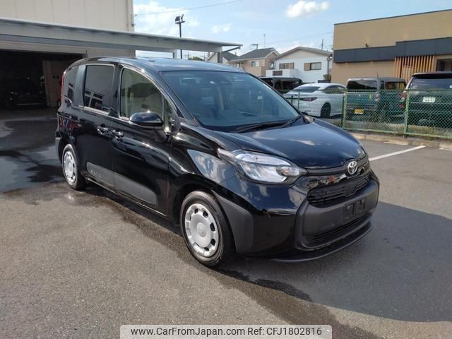 toyota sienta 2022 CFJ1802816 image 2