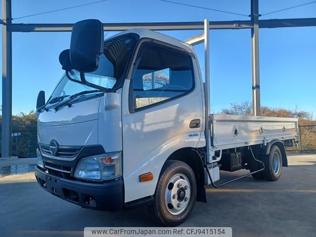 hino dutro 2015 GOO_NET_EXCHANGE_0401987A30240125W001 image 1