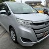 toyota noah 2018 CFJ1738813 image 9