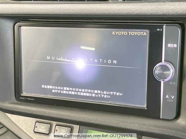 toyota aqua 2012 -TOYOTA--AQUA DAA-NHP10--NHP10-2082404---TOYOTA--AQUA DAA-NHP10--NHP10-2082404- image 2