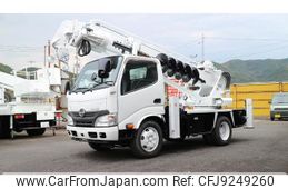 hino dutro 2013 GOO_NET_EXCHANGE_0802813A30231130W001