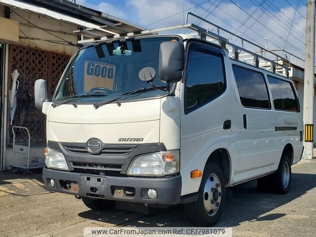 hino dutro 2012 CFJ7981079 image 1