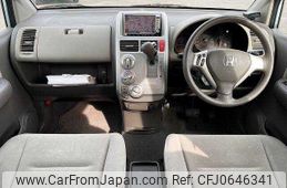 honda mobilio 2006 504928-927195