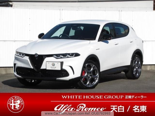 alfa-romeo alfa-romeo-others 2023 quick_quick_AV113_ZARPATDWXN3039508 image 1