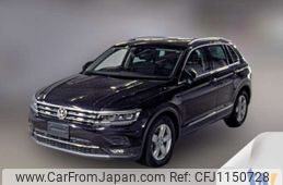 volkswagen tiguan 2018 -VOLKSWAGEN--VW Tiguan ABA-5NCZE--WVGZZZ5NZJW933250---VOLKSWAGEN--VW Tiguan ABA-5NCZE--WVGZZZ5NZJW933250-