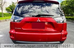 mitsubishi outlander 2011 TE4195