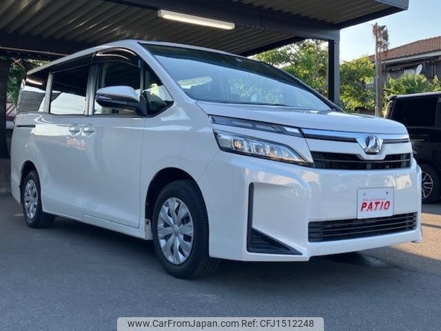 toyota voxy 2018 CFJ1512248 image 2