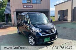 nissan dayz-roox 2018 CFJ1761947