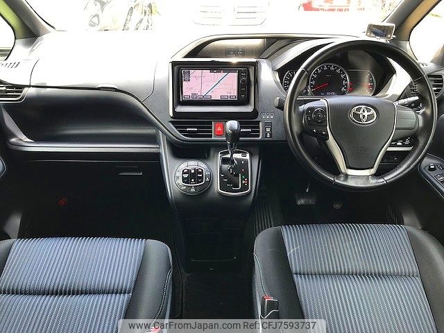 toyota voxy 2015 -TOYOTA--Voxy DBA-ZRR80W--ZRR80-0105658---TOYOTA--Voxy DBA-ZRR80W--ZRR80-0105658- image 2